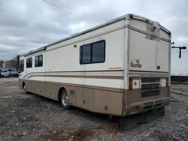 1999 Freightliner Chassis X Line Motor Home