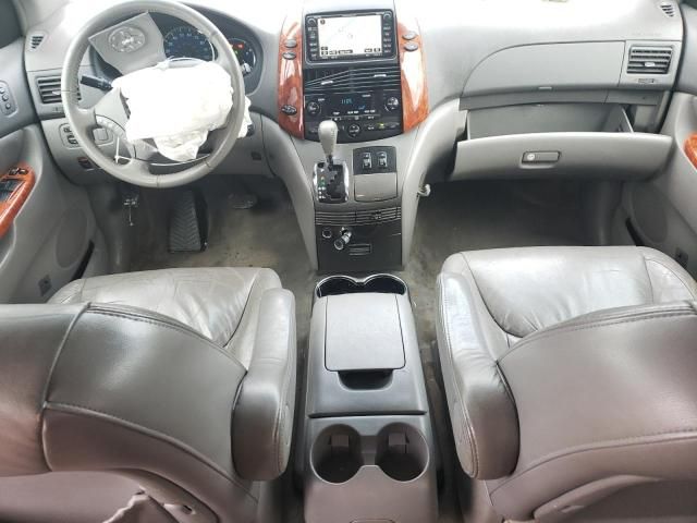 2007 Toyota Sienna XLE