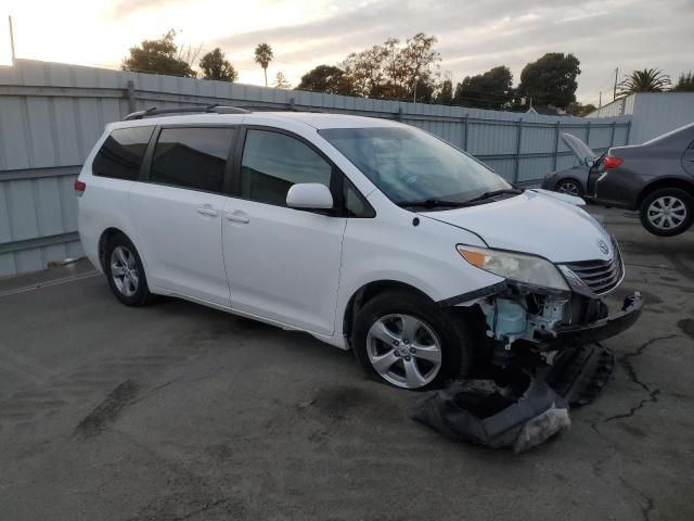 2011 Toyota Sienna LE