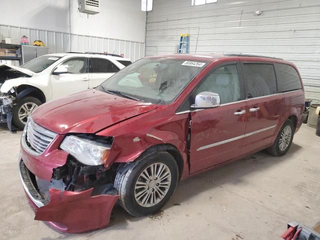 2014 Chrysler Town & Country Touring L