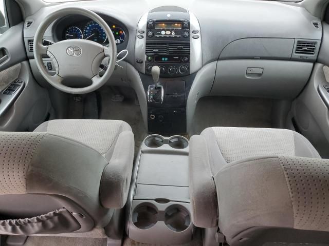 2007 Toyota Sienna CE