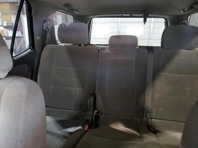 2004 Toyota Sequoia SR5