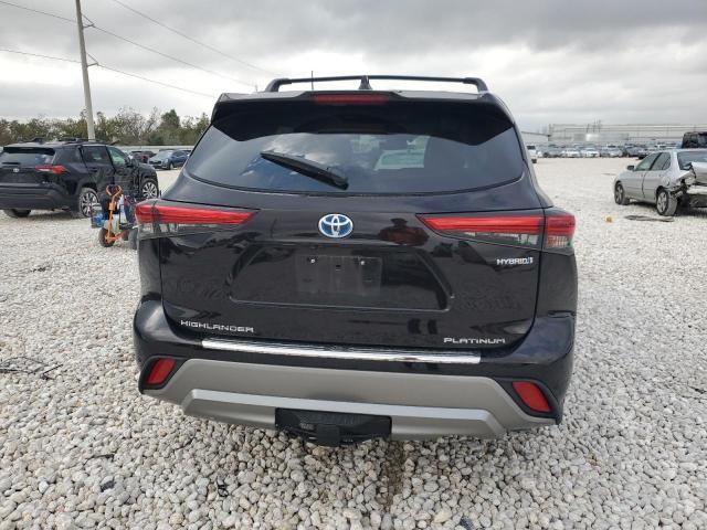 2021 Toyota Highlander Hybrid Platinum