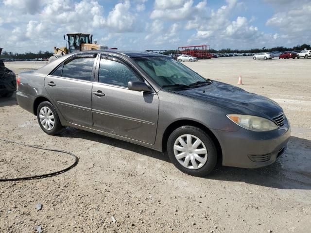 2005 Toyota Camry LE