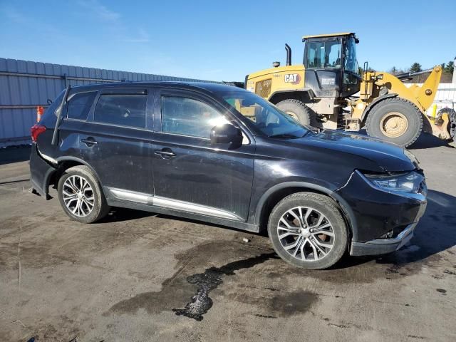 2016 Mitsubishi Outlander SE