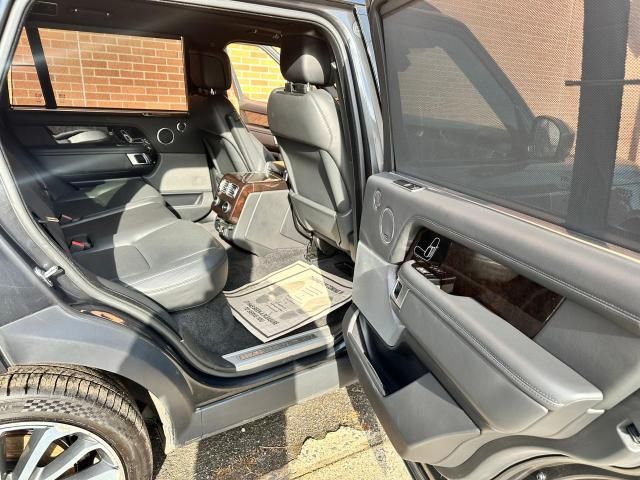 2020 Land Rover Range Rover P525 HSE