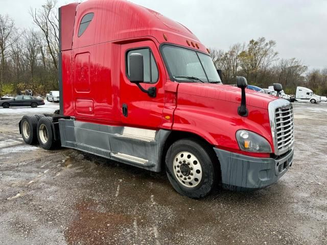 2016 Freightliner Cascadia 125