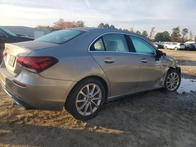 2019 Mercedes-Benz A 220