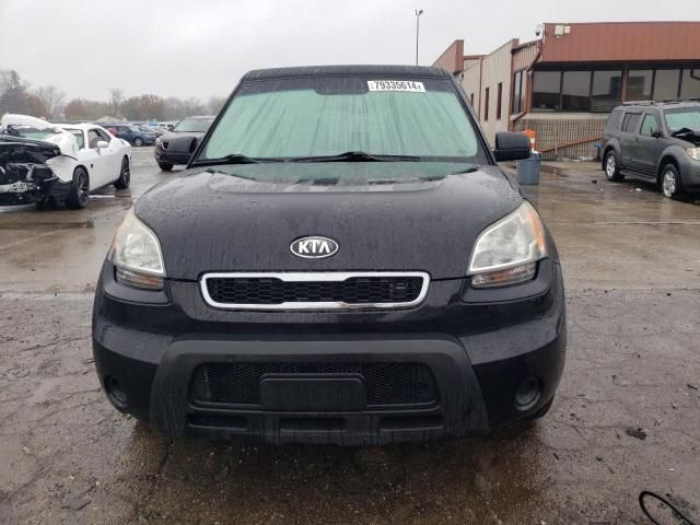 2011 KIA Soul +