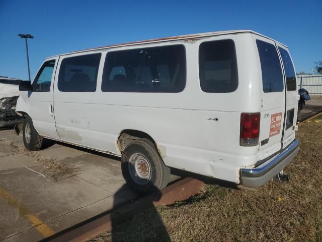 2002 Ford Econoline E350 Super Duty Wagon