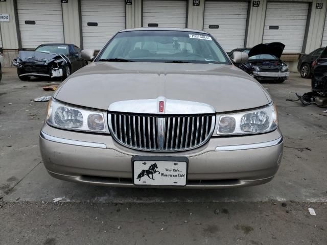 1999 Lincoln Town Car Executive