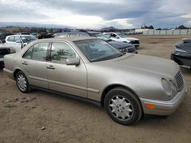 1998 Mercedes-Benz E 320