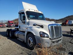 Freightliner salvage cars for sale: 2018 Freightliner Cascadia 125