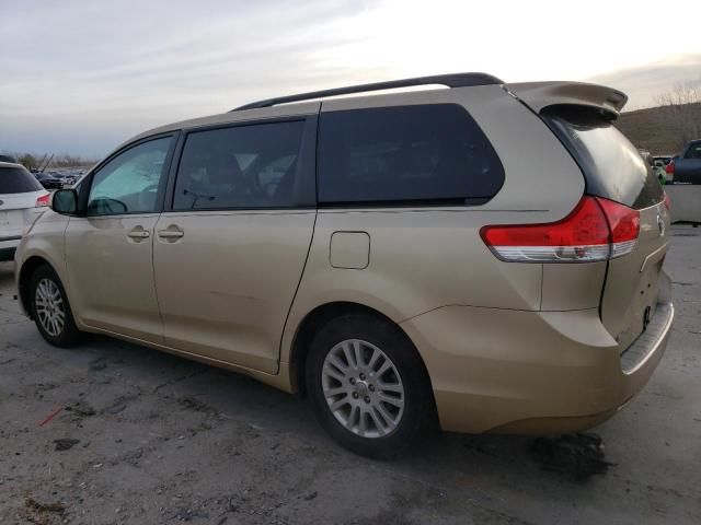 2011 Toyota Sienna LE