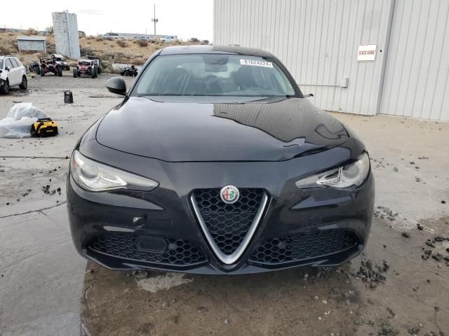 2017 Alfa Romeo Giulia Q4