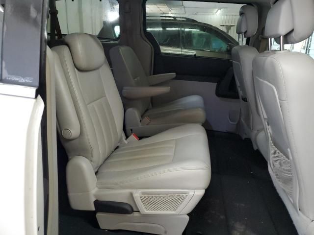 2010 Chrysler Town & Country Touring Plus