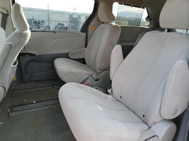 2012 Toyota Sienna LE