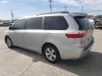 2016 Toyota Sienna LE