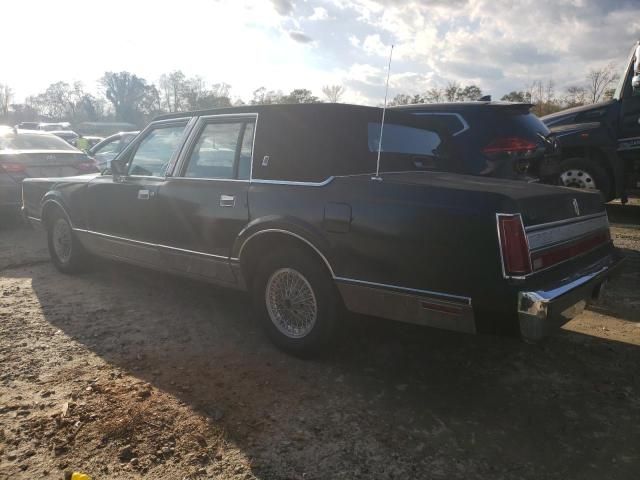 1989 Lincoln Town Car Signature Special