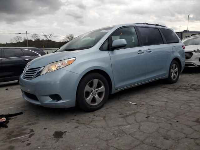 2015 Toyota Sienna LE