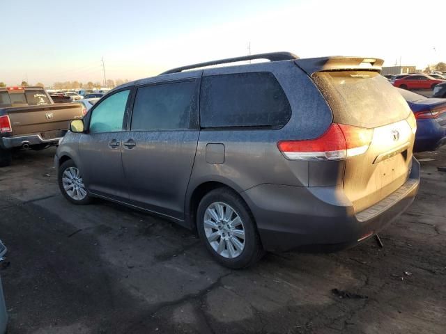 2014 Toyota Sienna XLE