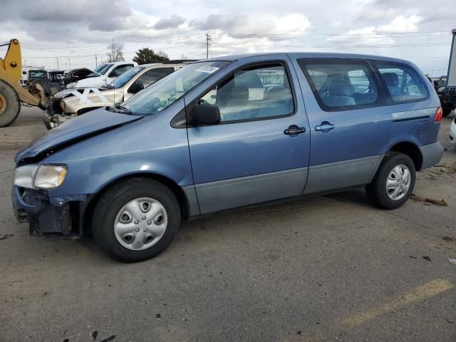 1998 Toyota Sienna CE