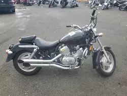 Salvage motorcycles for sale at Cahokia Heights, IL auction: 2000 Honda VF750 C