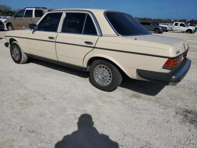 1982 Mercedes-Benz 240 D