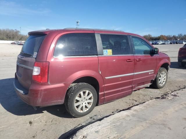 2016 Chrysler Town & Country Touring