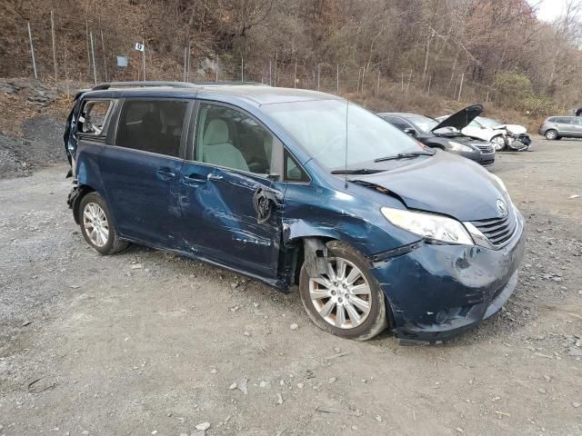 2012 Toyota Sienna LE