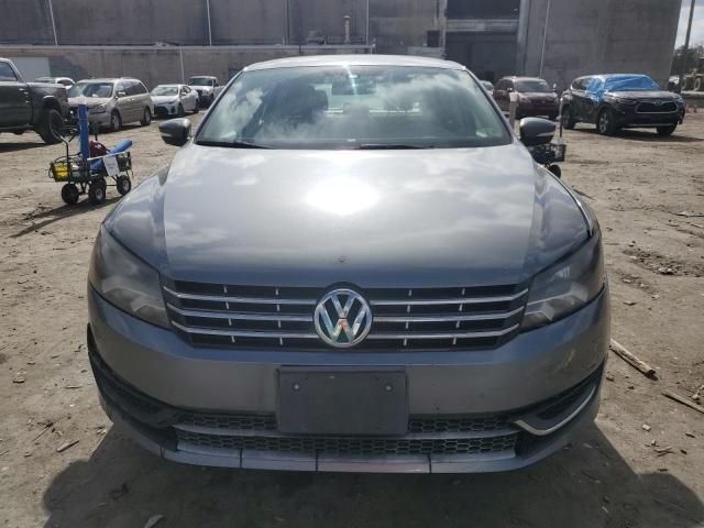 2014 Volkswagen Passat S