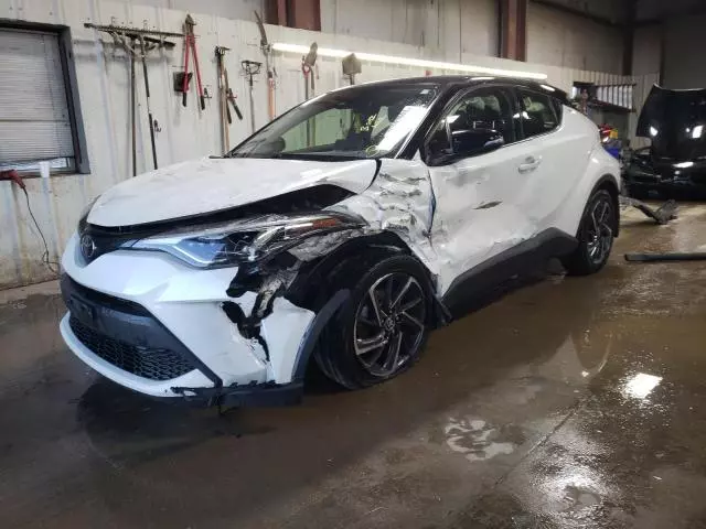 2021 Toyota C-HR XLE