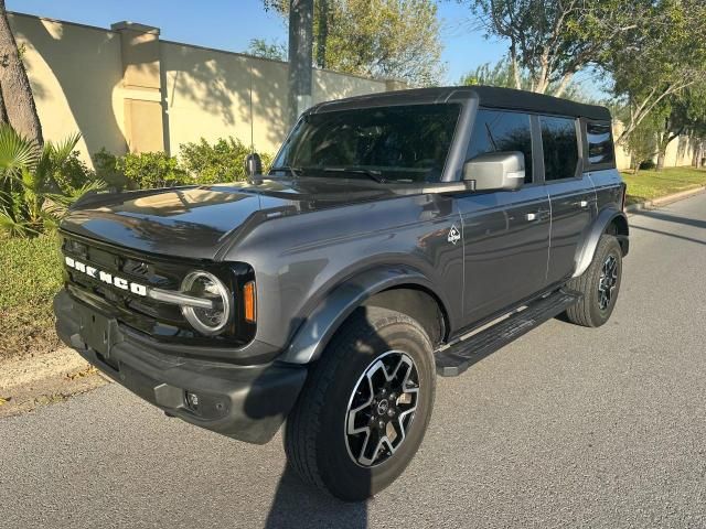 2023 Ford Bronco Base