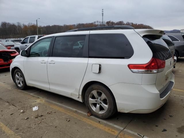 2014 Toyota Sienna LE