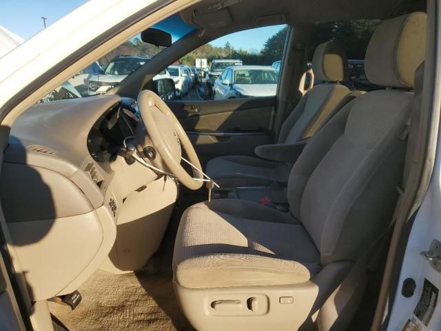 2009 Toyota Sienna CE