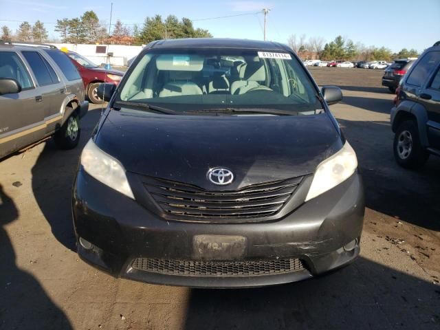 2011 Toyota Sienna