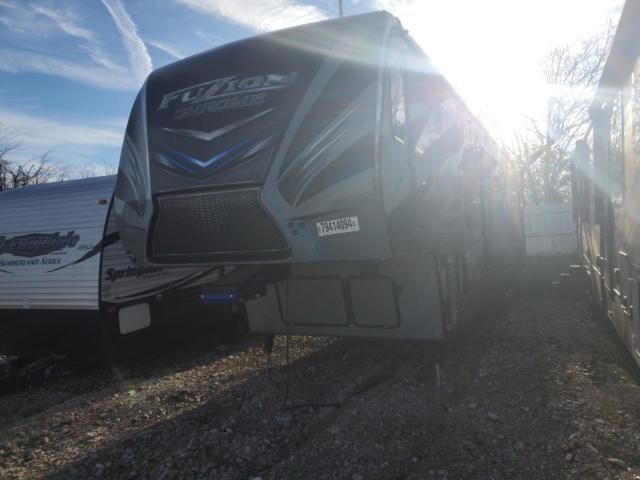 2015 Fuzi Camper