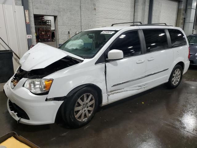 2016 Chrysler Town & Country Touring