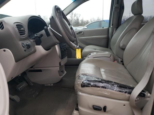 2005 Chrysler Town & Country Touring