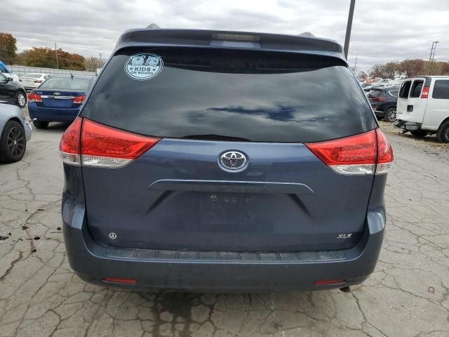 2014 Toyota Sienna XLE