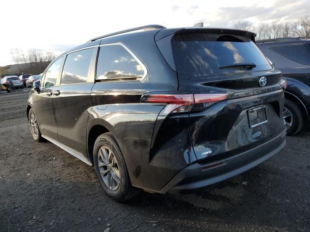 2021 Toyota Sienna XLE