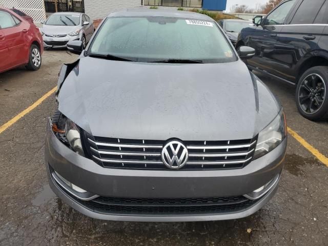 2013 Volkswagen Passat SE