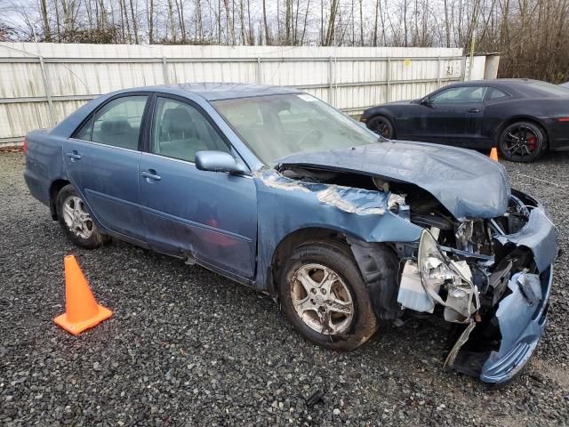 2004 Toyota Camry LE