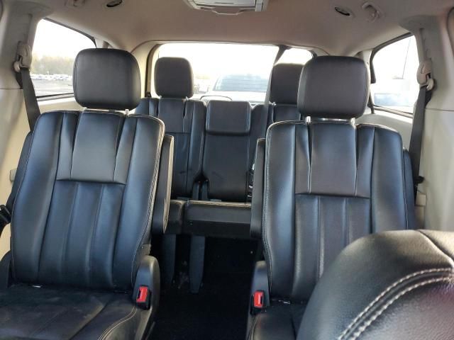 2012 Chrysler Town & Country Touring