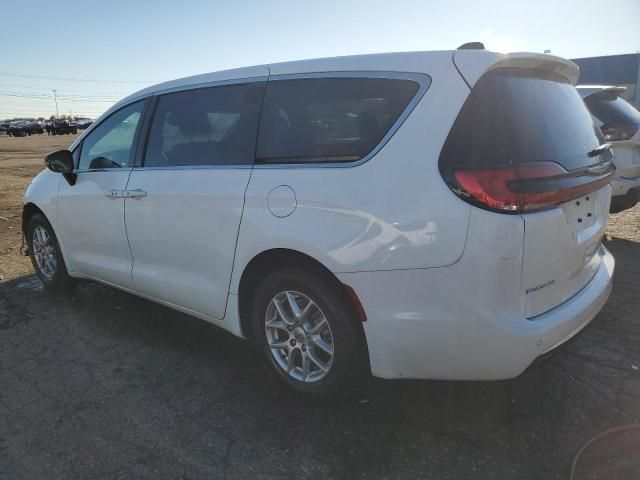 2024 Chrysler Pacifica Touring