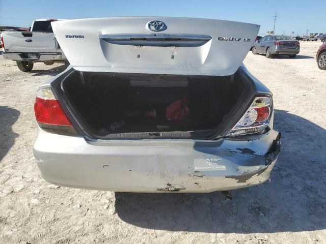 2005 Toyota Camry LE