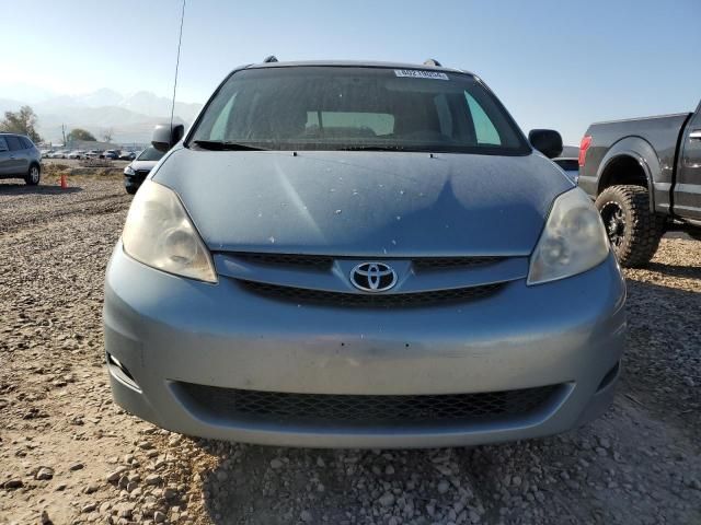 2009 Toyota Sienna CE