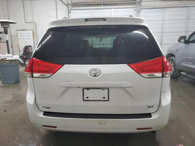 2012 Toyota Sienna XLE