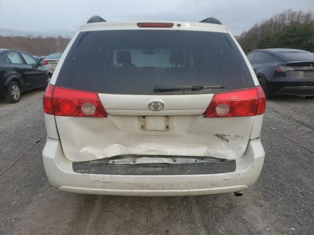 2006 Toyota Sienna XLE