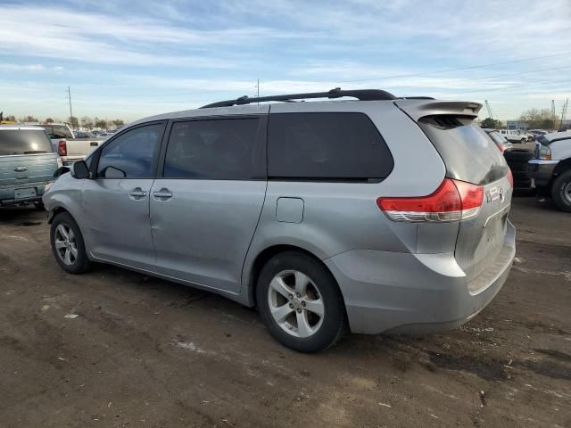 2011 Toyota Sienna LE